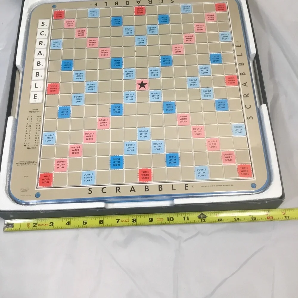 Selchow & Righter vtg scrabble